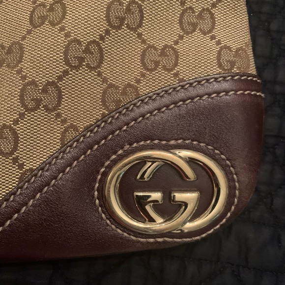 Authentic Gucci GG Monogram Brit Canvas Hobo Bag - Picture 2 of 12